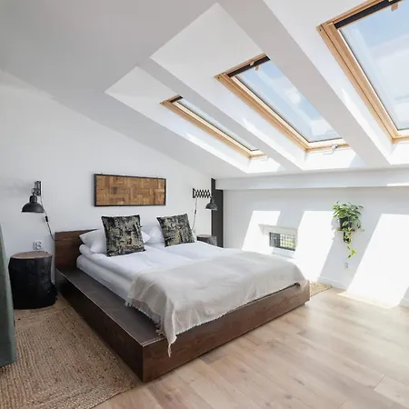 Wawel Castle Modern Dietla By Renters Cracovia