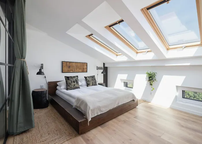 Wawel Castle Modern Dietla By Renters Cracovia